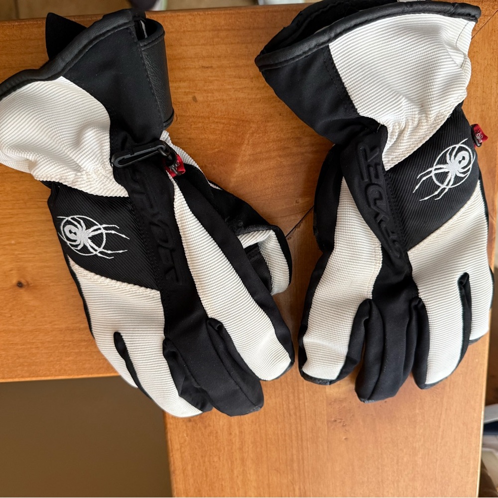 Spyder Black and Gray Gloves